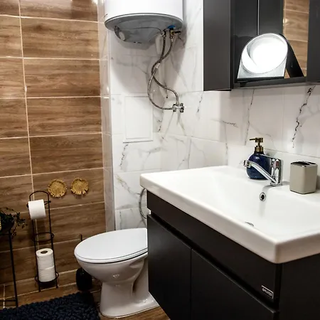 One Bed Symphony Daire Varna